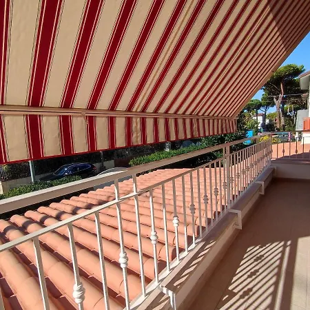 Ferienwohnung Casa Violina Lido di Camaiore Exterior foto