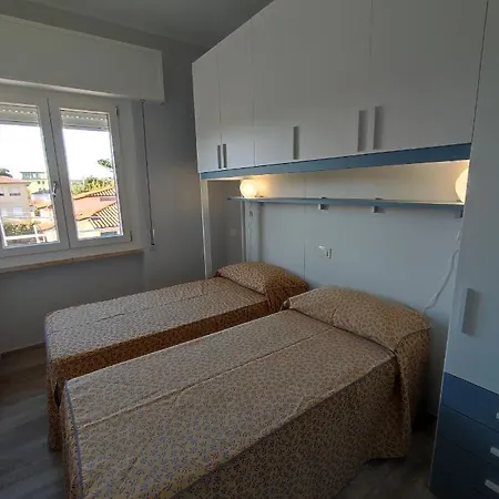 Ferienwohnung Casa Violina Lido di Camaiore Exterior foto