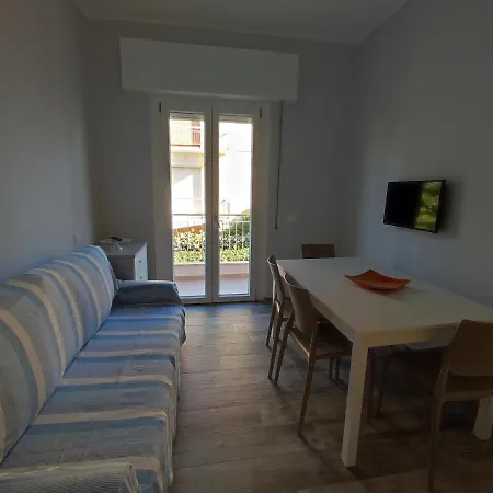 Ferienwohnung Casa Violina Lido di Camaiore Exterior foto